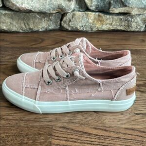 Women's Blowfish Pink Casual Sneakers